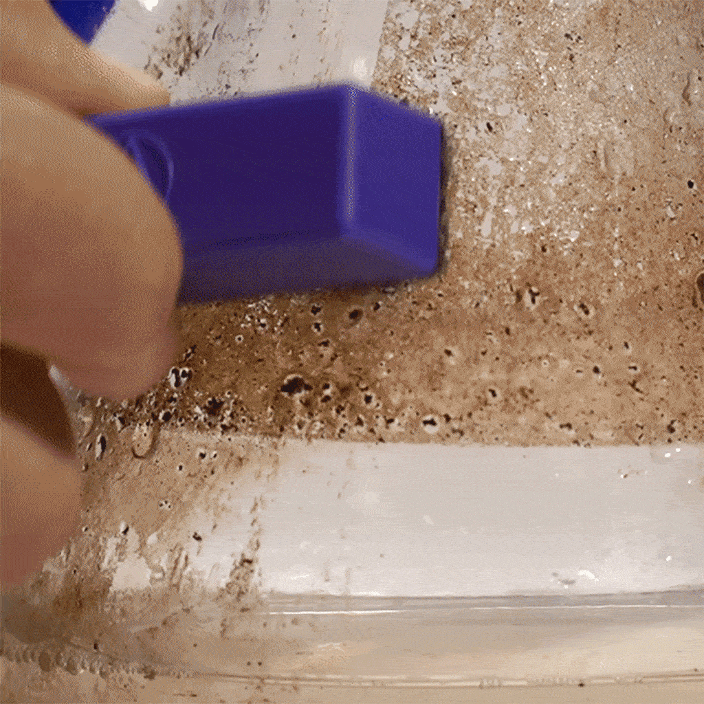 BoroBuddy magnetic glass cleaner in action – Online Smoke and Vape